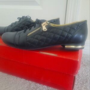 Black quilted shoes for women size 38
